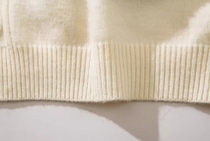 Premium Sweater white
