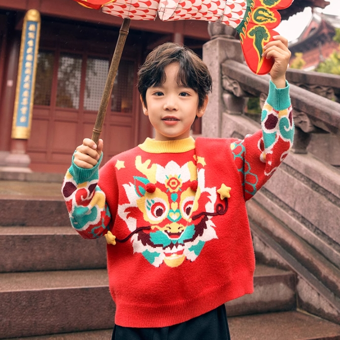 Детский свитер с красным драконом