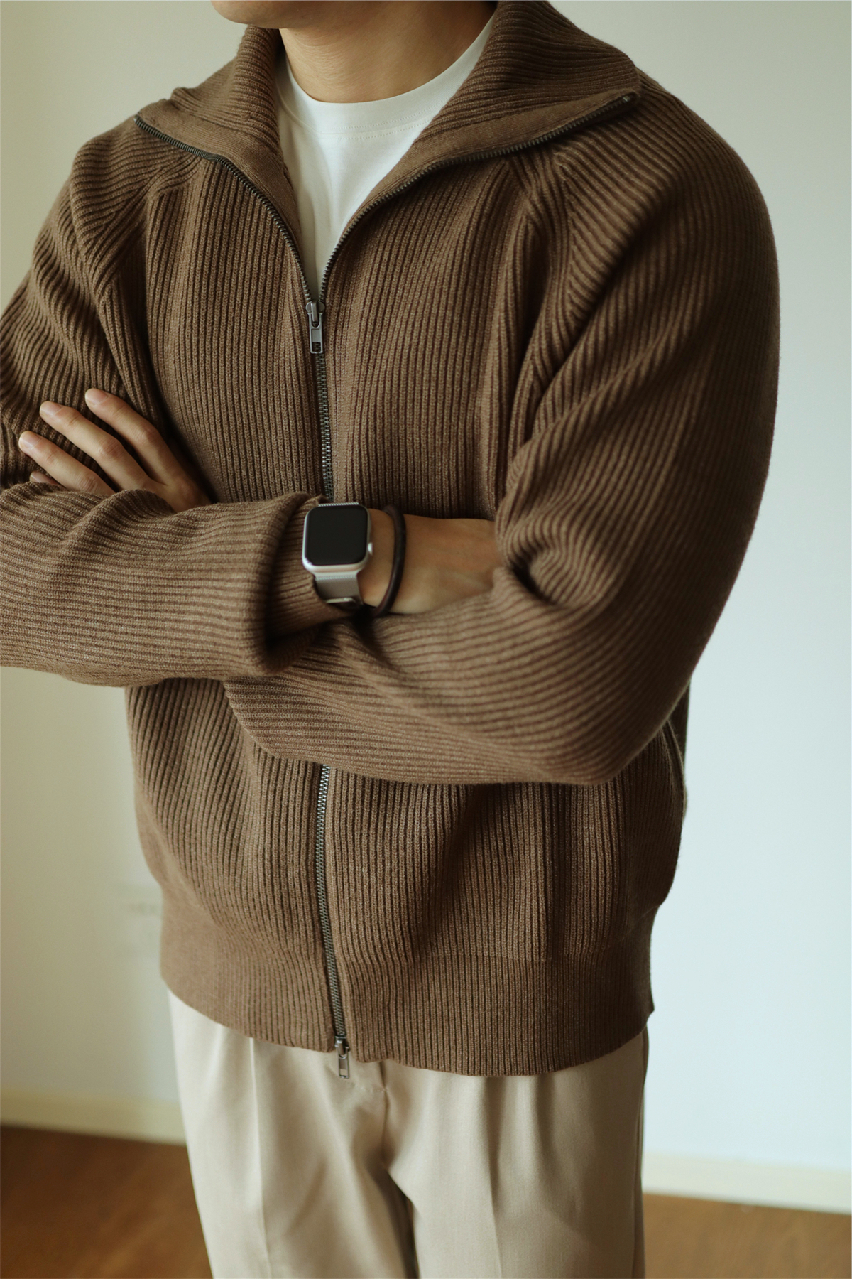 Men's Knitted Zipper Sweater brown