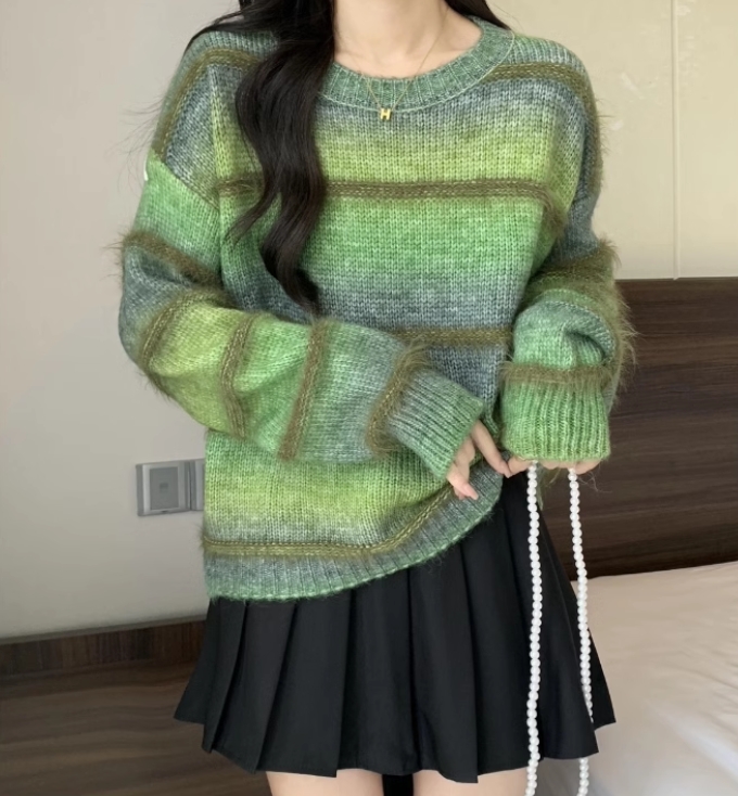 Size Women's Sweater