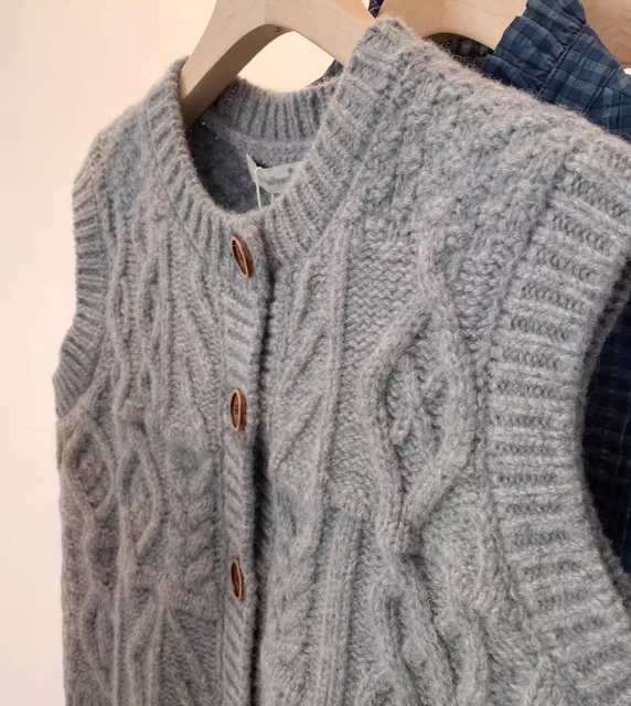 Twisted Knit Sweater Gray