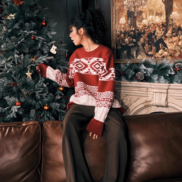 Loose Knit Christmas Sweater red