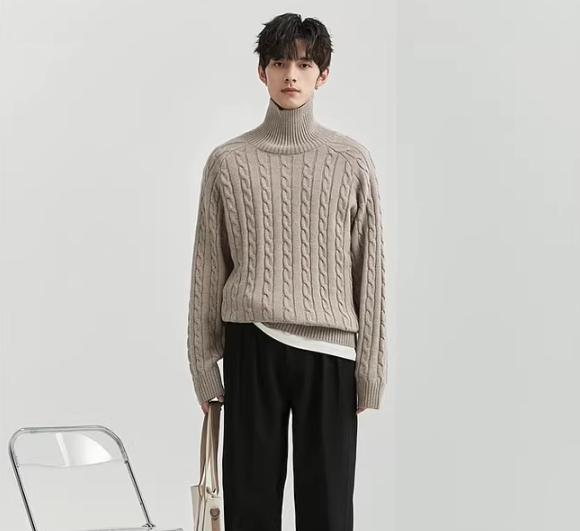 Men's Turtleneck Twist Sweater off white
